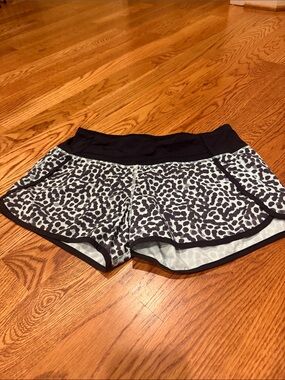 Lululemon speed up shorts